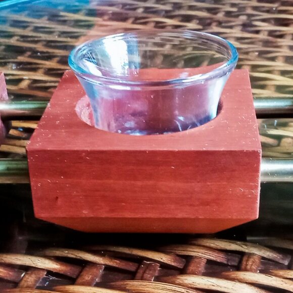 1-of-a-kind Finely Crafted Handsome Handmade Cherry Wood & Brass Tealight Holder - Picture 4 of 9